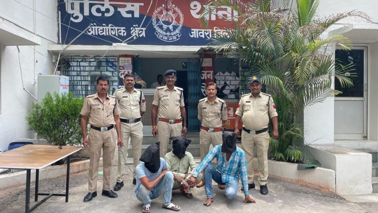 हाइवे पर लूट करने वाले बदमाशो को पुलिस ने किया गया गिरफ्तार