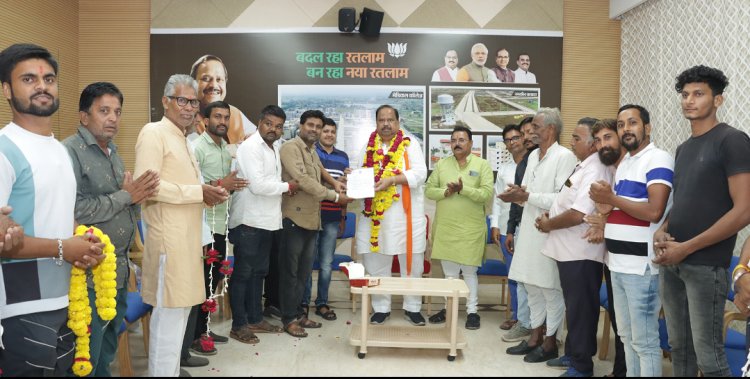 विधायक निधि से होगा करमदी रोड पर पुलिया का निर्माण, सौर ऊर्जा से चलित स्ट्रीट लाइट से होगी रोशनी