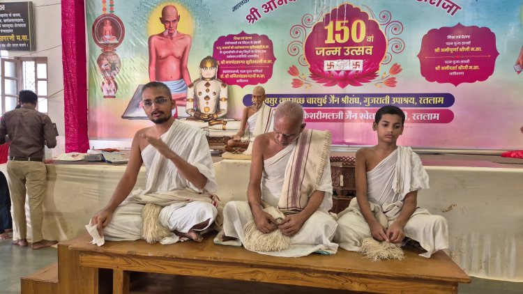 रतलाम में महाशतावधान का ऐतिहासिक आयोजन: मुनि श्री चंद्रप्रभ चंद्रसागरजी की अद्भुत स्मरण और अध्यात्म शक्ति का प्रदर्शन
